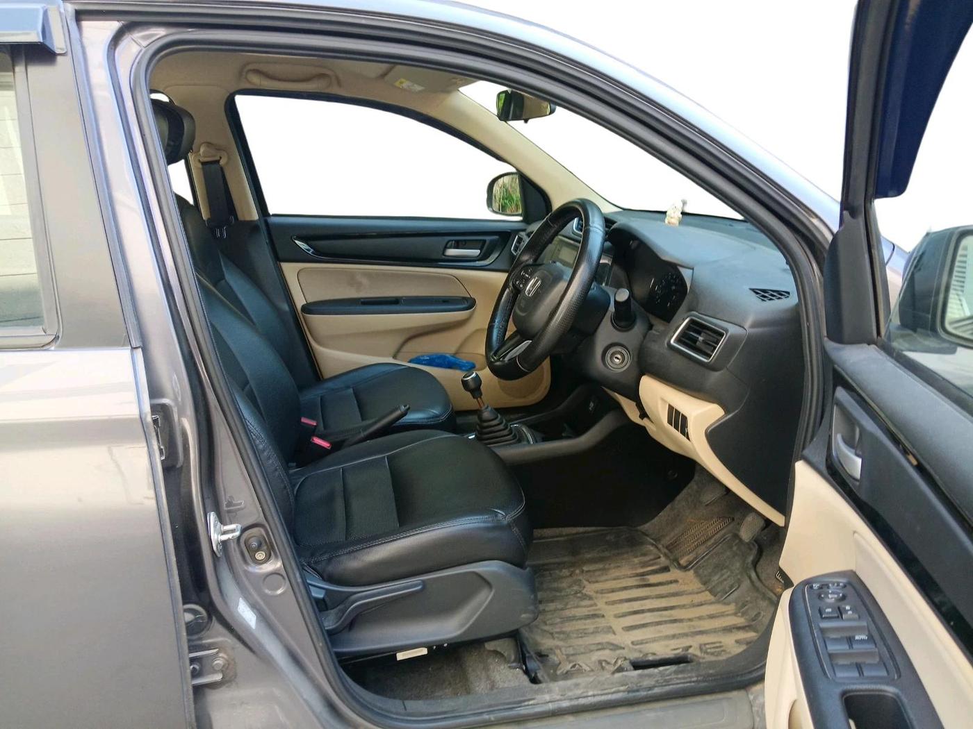 2018 Honda Amaze 1.2L I-VTEC S, Petrol, Manual, 39,916 km, interior