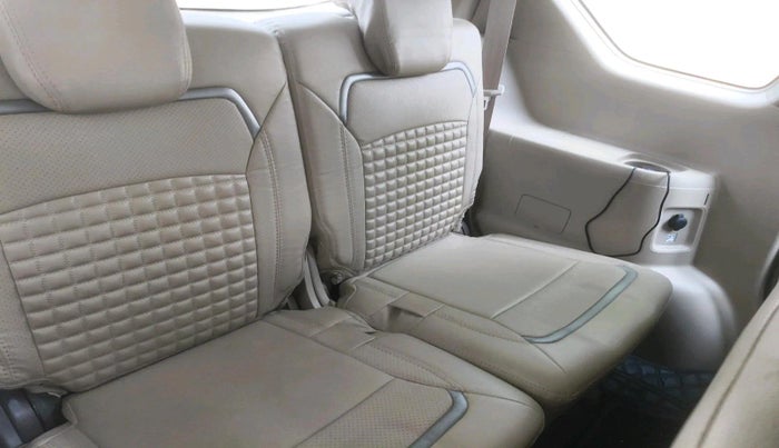 2023 Maruti Ertiga ZXI+ SHVS, Petrol, Manual, 31,638 km, interior