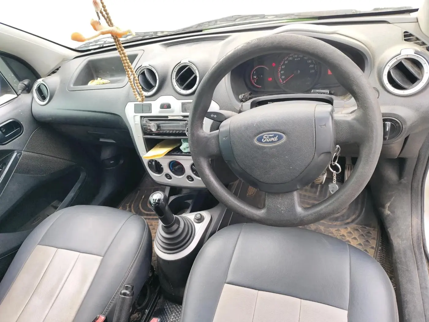2012 Ford Figo EXI 1.4 DIESEL, Diesel, Manual, 1,61,484 km, interior