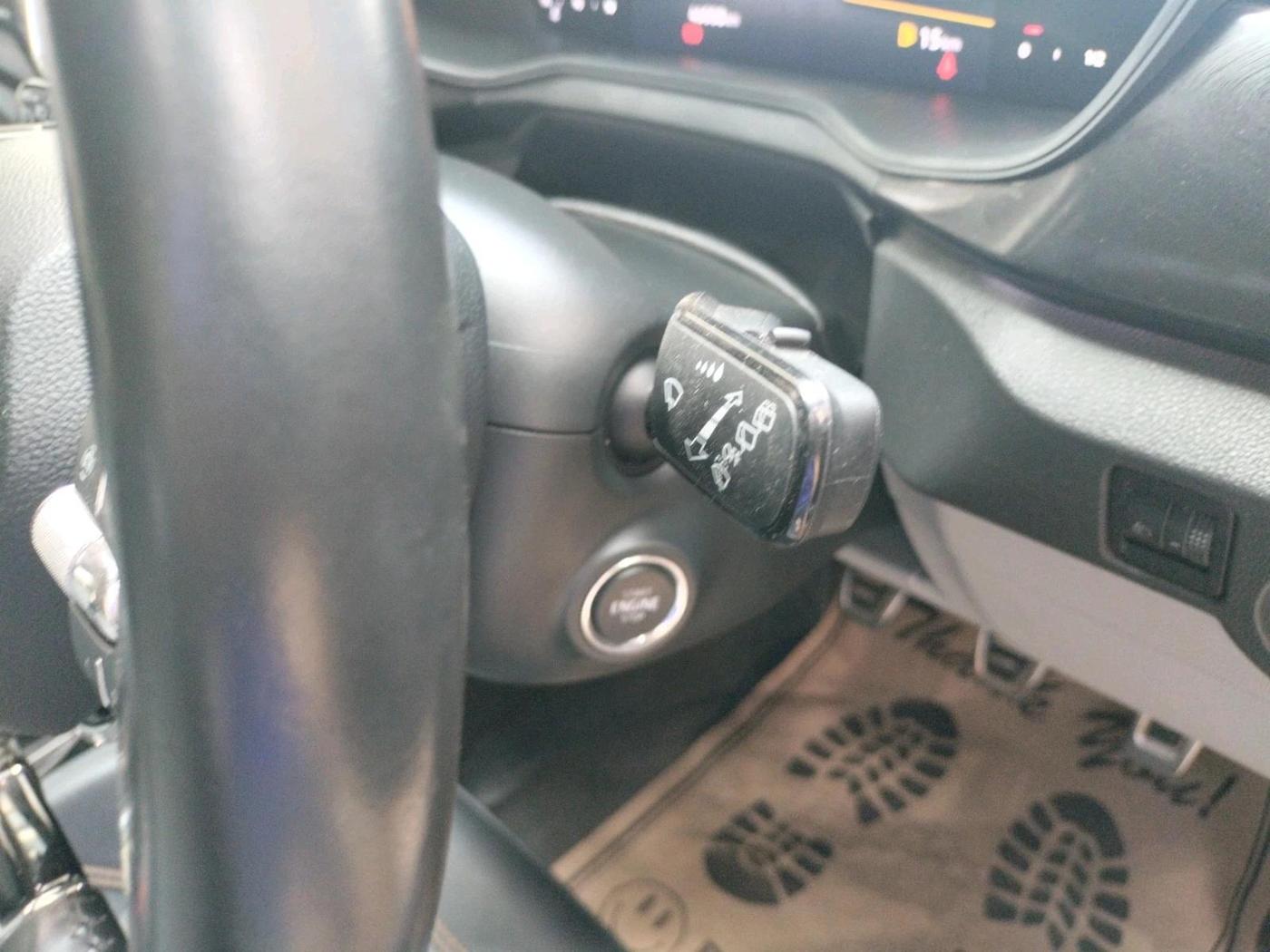 2023 Skoda KUSHAQ STYLE 1.0L TSI MT, Petrol, Manual, 46,008 km, interior