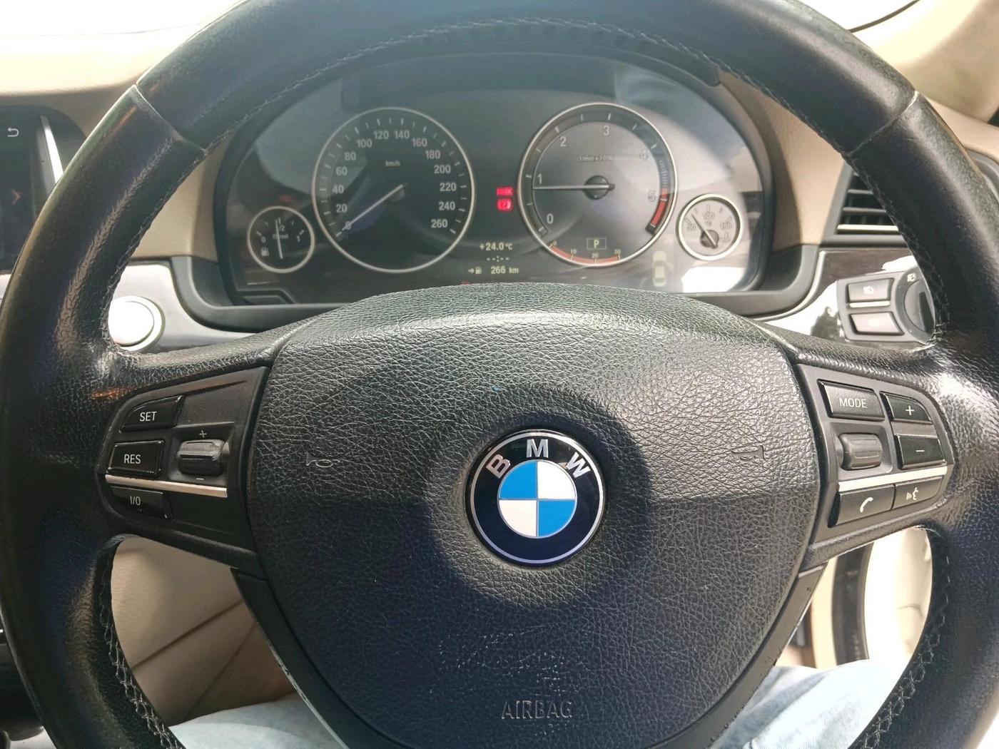 2011 BMW 5 Series 520D 2.0, Diesel, Automatic, 1,06,374 km, interior