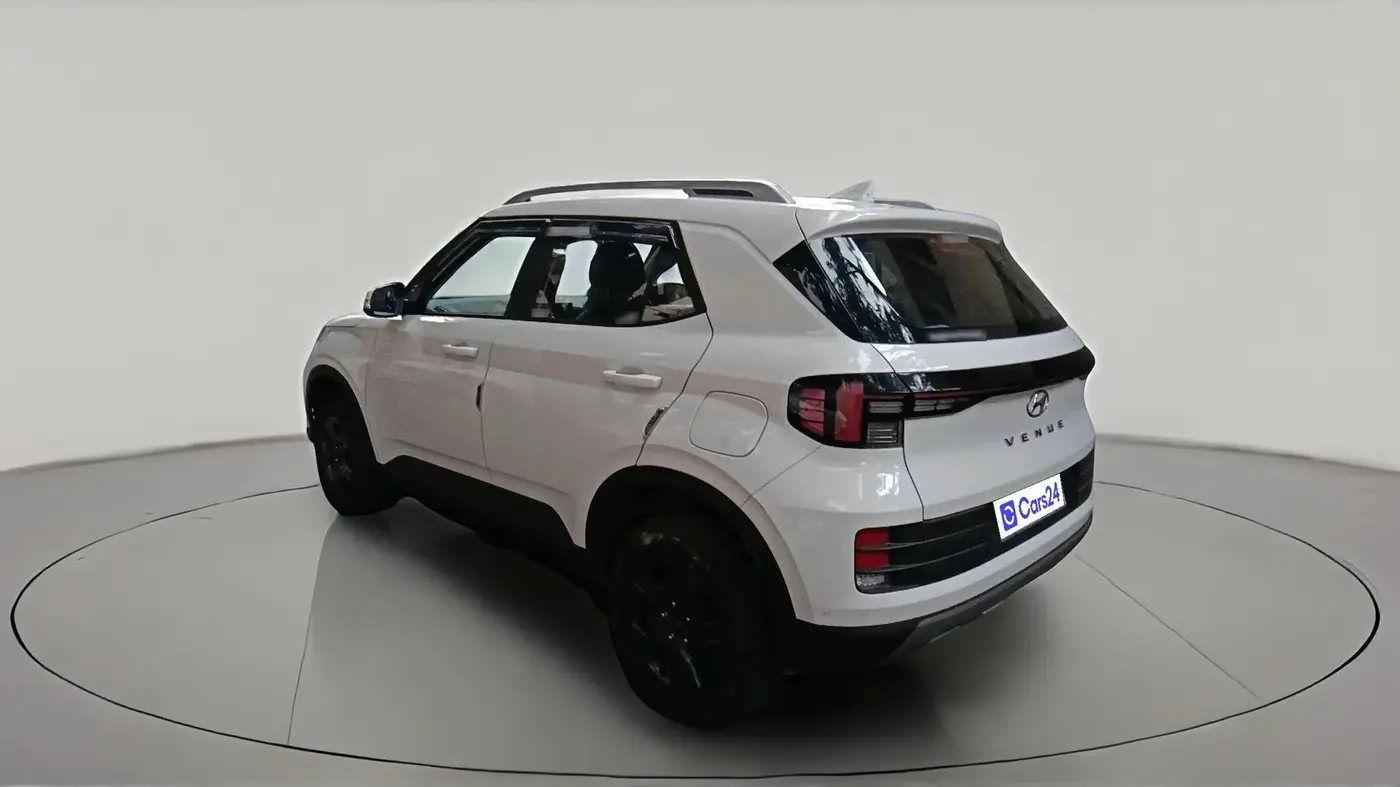 2025 Hyundai VENUE S (O) Plus 1.2 Petrol , Petrol, Manual, 15,806 km, exterior