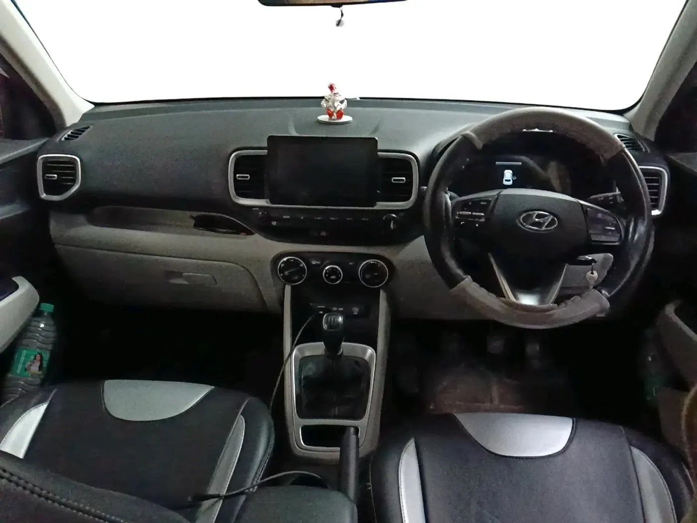 2025 Hyundai VENUE S (O) Plus 1.2 Petrol , Petrol, Manual, 15,806 km, interior