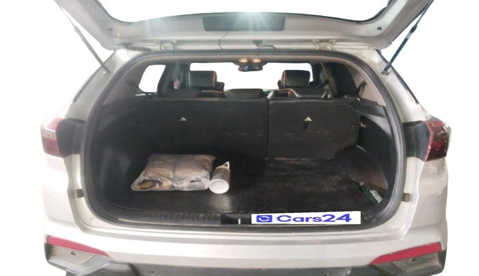 2015 Hyundai Creta SX PLUS AT 1.6 DIESEL, Diesel, Automatic, 1,19,199 km, exterior