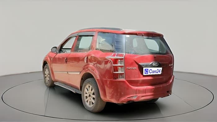 2015 Mahindra XUV500 W4, Diesel, Manual, 1,96,153 km, exterior