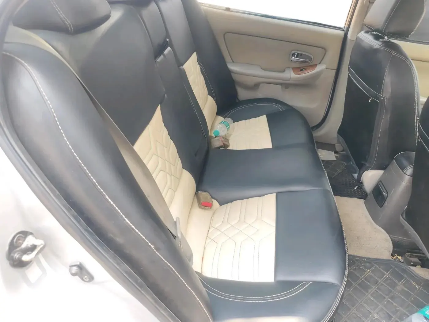 2004 Hyundai Elantra CRDI, Diesel, Manual, 1,96,388 km, interior