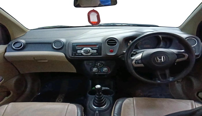 2013 Honda Amaze 1.5L I-DTEC S, Diesel, Manual, 2,61,075 km, interior
