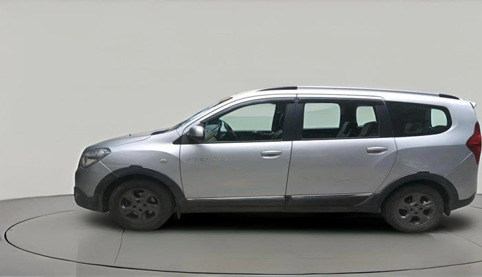 2015 Renault Lodgy 110 PS RXZ STEPWAY 7 STR, Diesel, Manual, 78,000 km, exterior