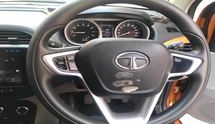 2017 Tata Tiago XZ PETROL, Petrol, Manual, 53,987 km, interior