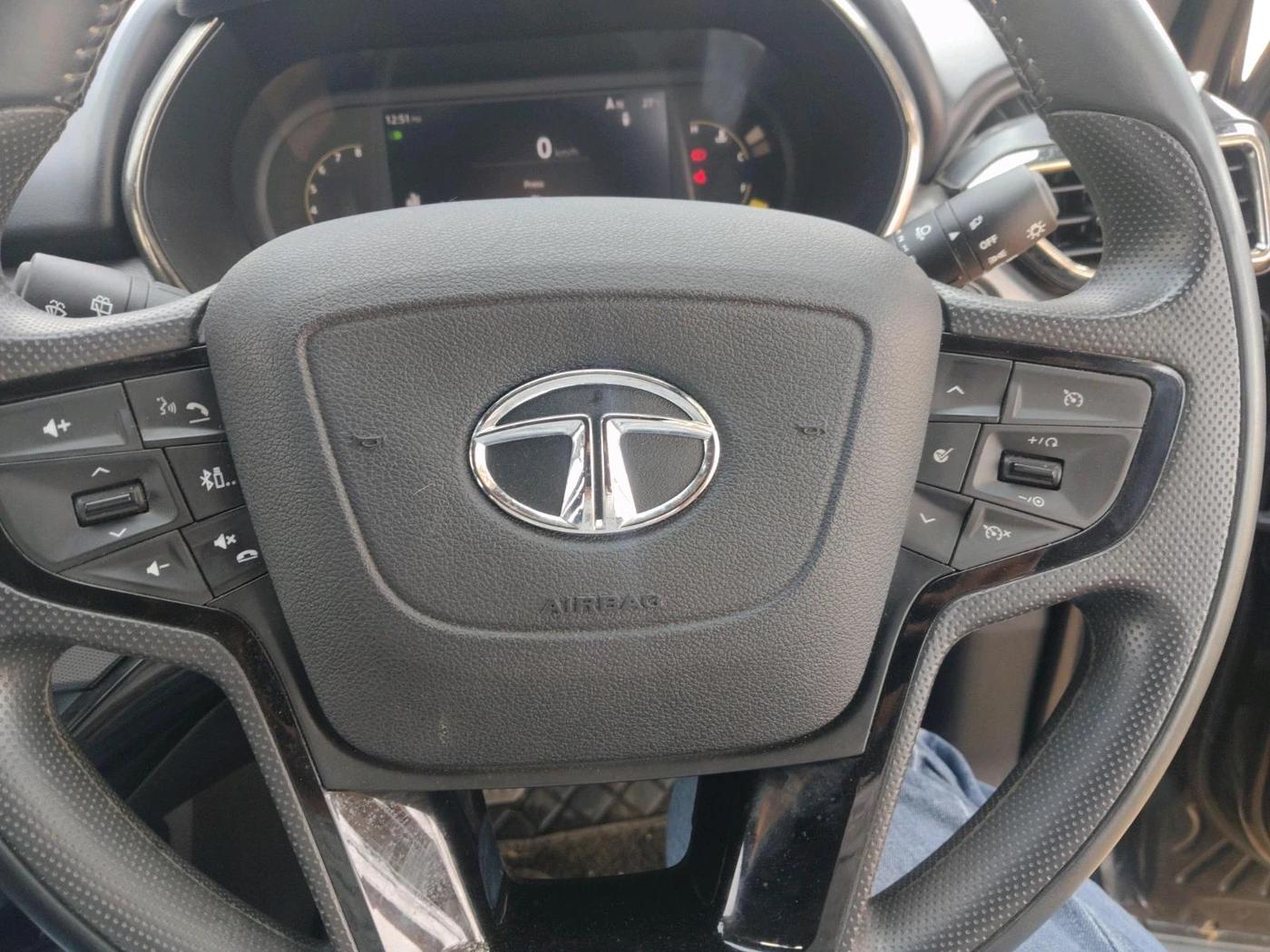 2023 Tata Harrier XZ PLUS 2.0L DARK EDITION, Diesel, Manual, 34,902 km, interior