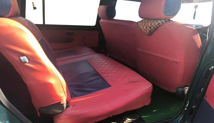 2003 Toyota Qualis FS A1, Diesel, Manual, 1,56,396 km, interior