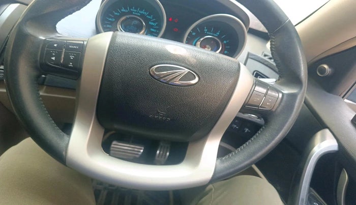 2016 Mahindra XUV500 W10 AT, Diesel, Automatic, 1,68,001 km, interior