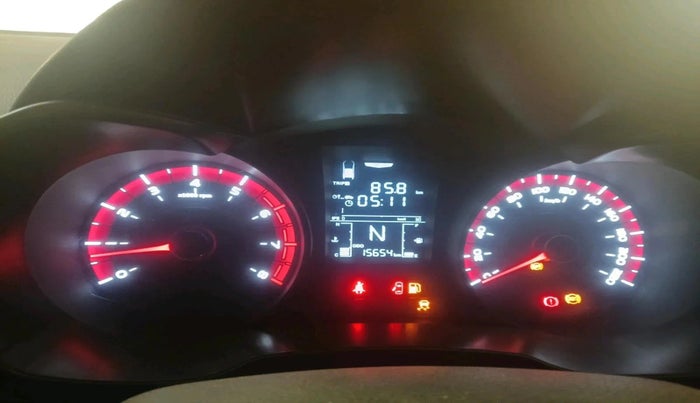 2024 Mahindra XUV 3XO MX3 1.2 L TCMPFi, Petrol, Manual, 15,654 km, interior