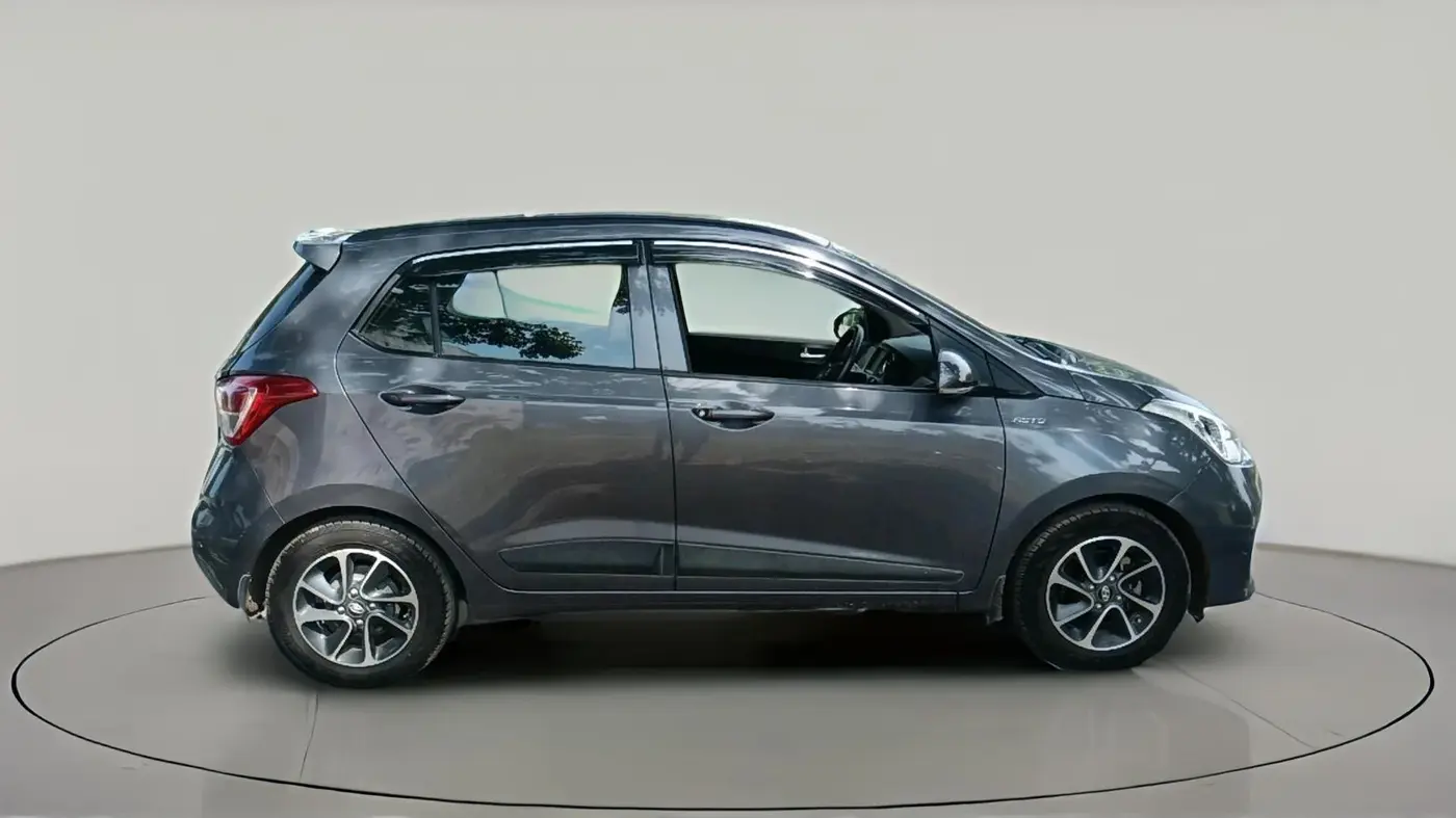 2018 Hyundai Grand i10 SPORTZ AT 1.2 KAPPA VTVT, CNG, Automatic, 36,912 km, exterior