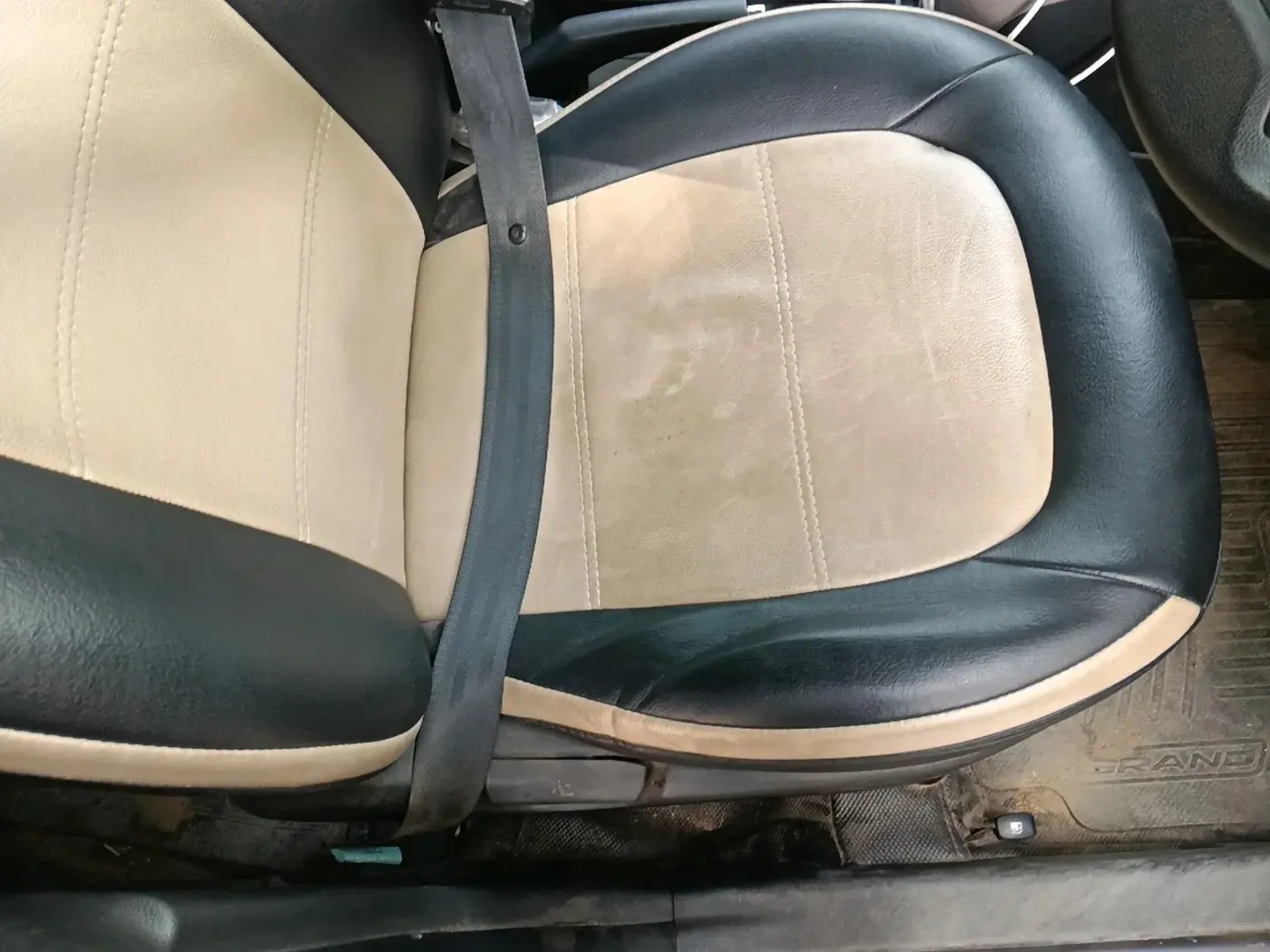 2018 Hyundai Grand i10 SPORTZ AT 1.2 KAPPA VTVT, CNG, Automatic, 36,912 km, interior