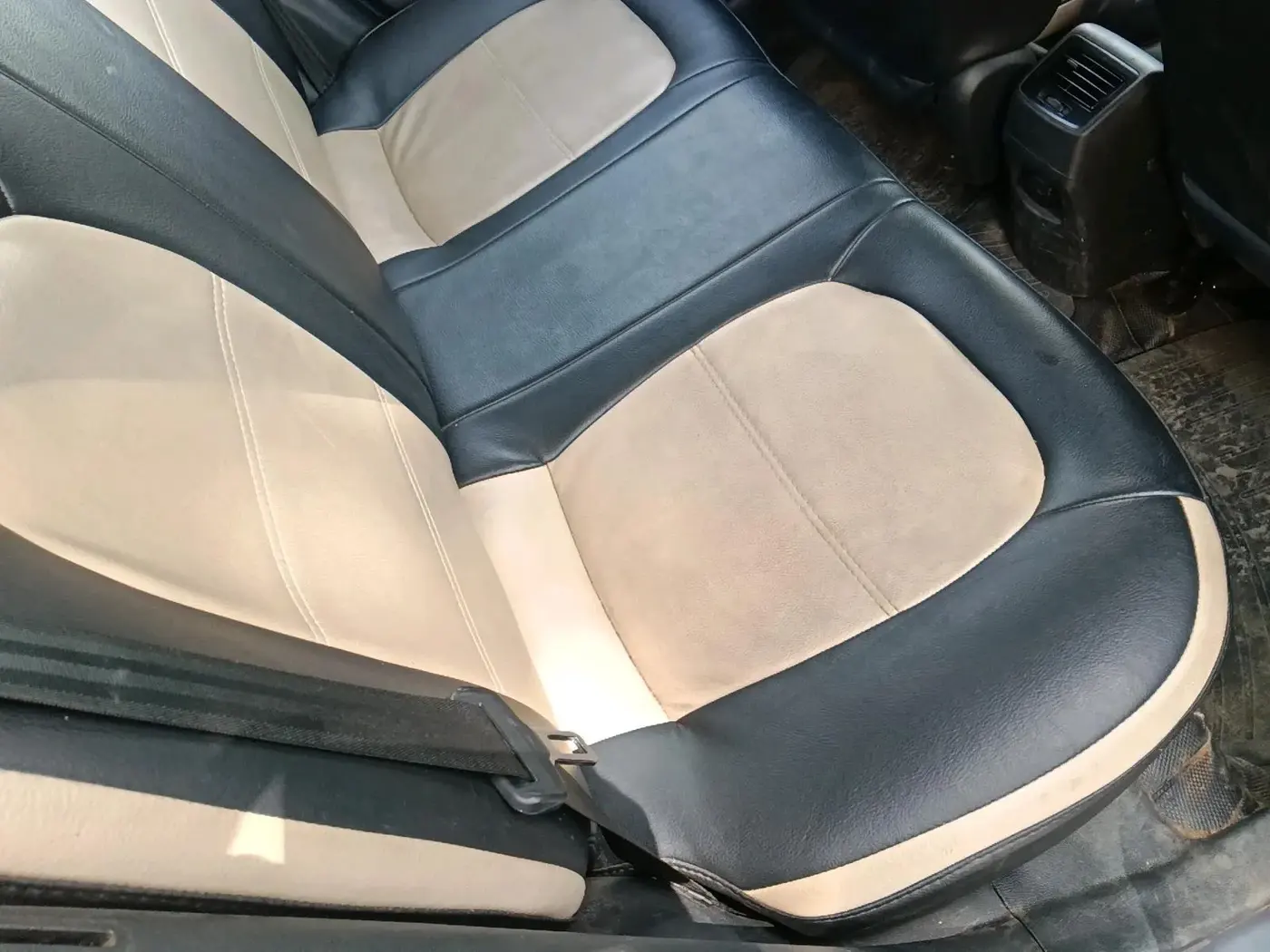 2018 Hyundai Grand i10 SPORTZ AT 1.2 KAPPA VTVT, CNG, Automatic, 36,912 km, interior