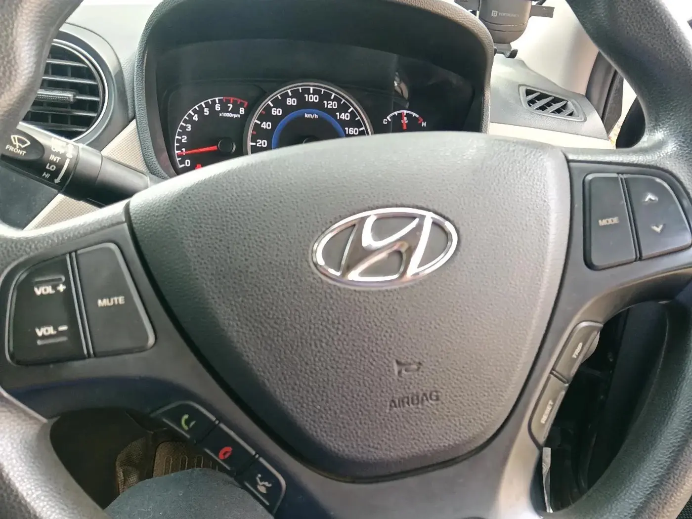 2018 Hyundai Grand i10 SPORTZ AT 1.2 KAPPA VTVT, CNG, Automatic, 36,912 km, interior