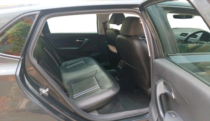 2021 Volkswagen Polo HIGHLINE PLUS 1.0, Petrol, Manual, 50,010 km, interior