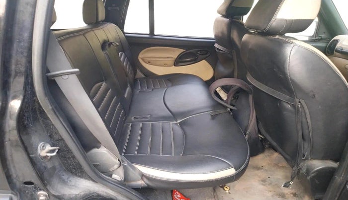2003 Mahindra Scorpio 2.6 TURBO 7 STR, Diesel, Manual, 22,660 km, interior