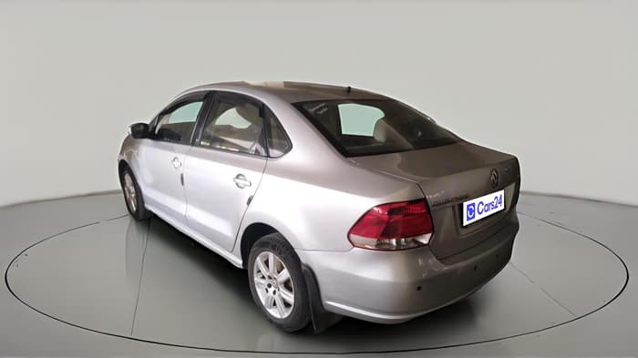 2011 Volkswagen Vento HIGHLINE 1.6 MPI, Petrol, Manual, 82,901 km, exterior