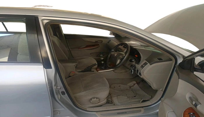 2010 Toyota Corolla Altis G PETROL, Petrol, Manual, 85,699 km, interior
