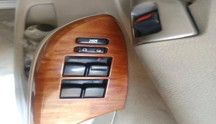 2010 Toyota Corolla Altis G PETROL, Petrol, Manual, 85,699 km, interior