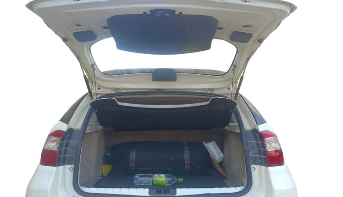 2014 Nissan Terrano XL (P), CNG, Manual, 80,170 km, exterior