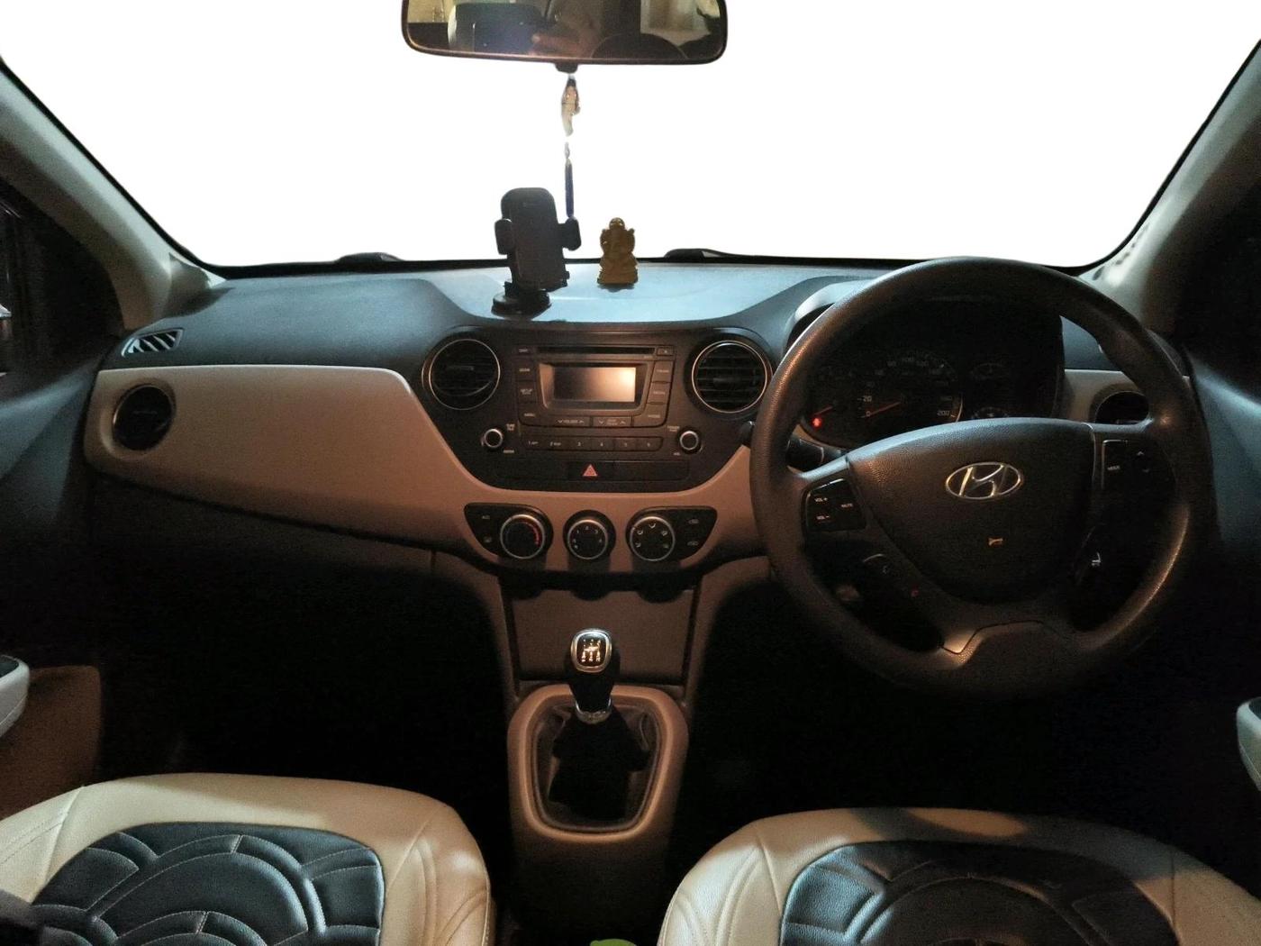2014 Hyundai Xcent S 1.2, Petrol, Manual, 87,922 km, interior