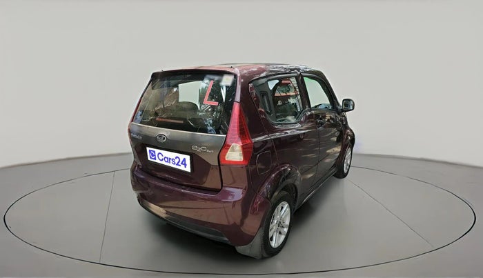 2017 Mahindra E20 Plus P8, Electric, Automatic, 74,373 km, exterior