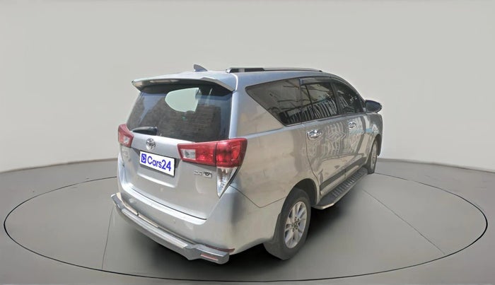 2016 Toyota Innova Crysta 2.4 VX 7 STR, Diesel, Manual, 1,23,919 km, exterior