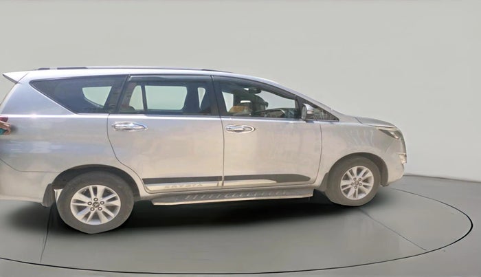 2016 Toyota Innova Crysta 2.4 VX 7 STR, Diesel, Manual, 1,23,919 km, exterior