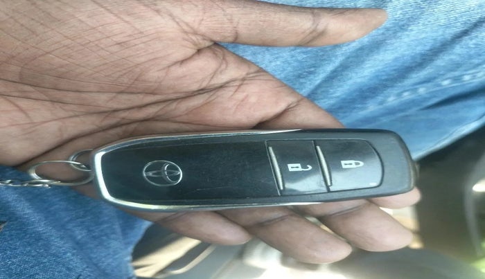 2016 Toyota Innova Crysta 2.4 VX 7 STR, Diesel, Manual, 1,23,919 km, interior