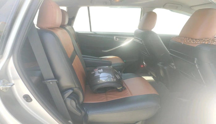 2016 Toyota Innova Crysta 2.4 VX 7 STR, Diesel, Manual, 1,23,919 km, interior