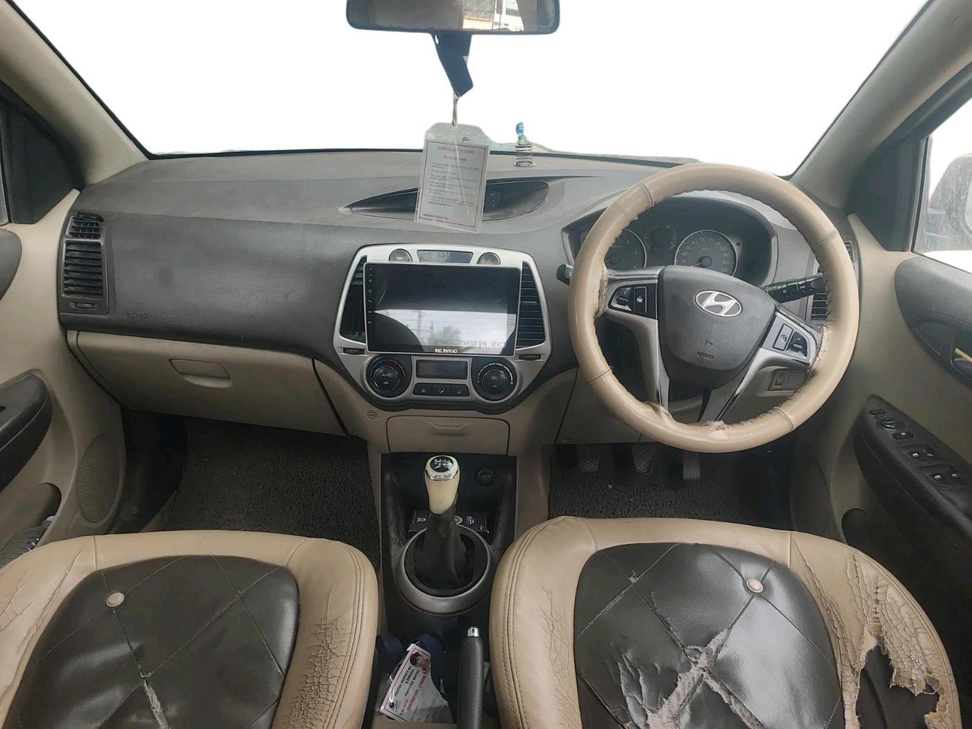 2010 Hyundai i20 ASTA 1.4 CRDI, Diesel, Manual, 1,66,915 km, interior