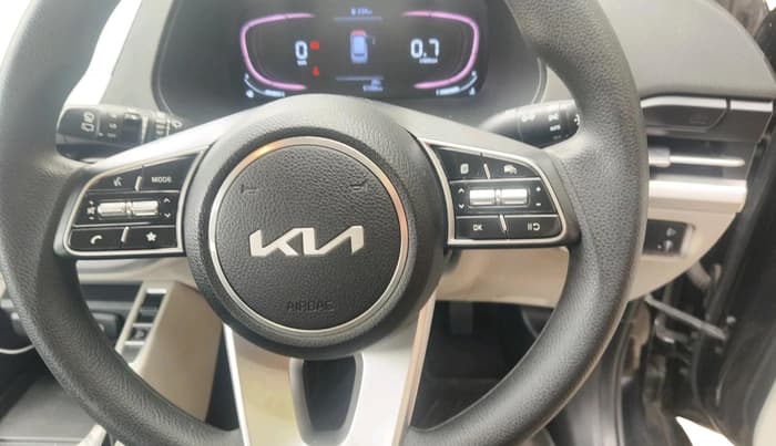 2022 KIA CARENS PRESTIGE PLUS 1.4 PETROL 7 STR, Petrol, Manual, 61,095 km, interior