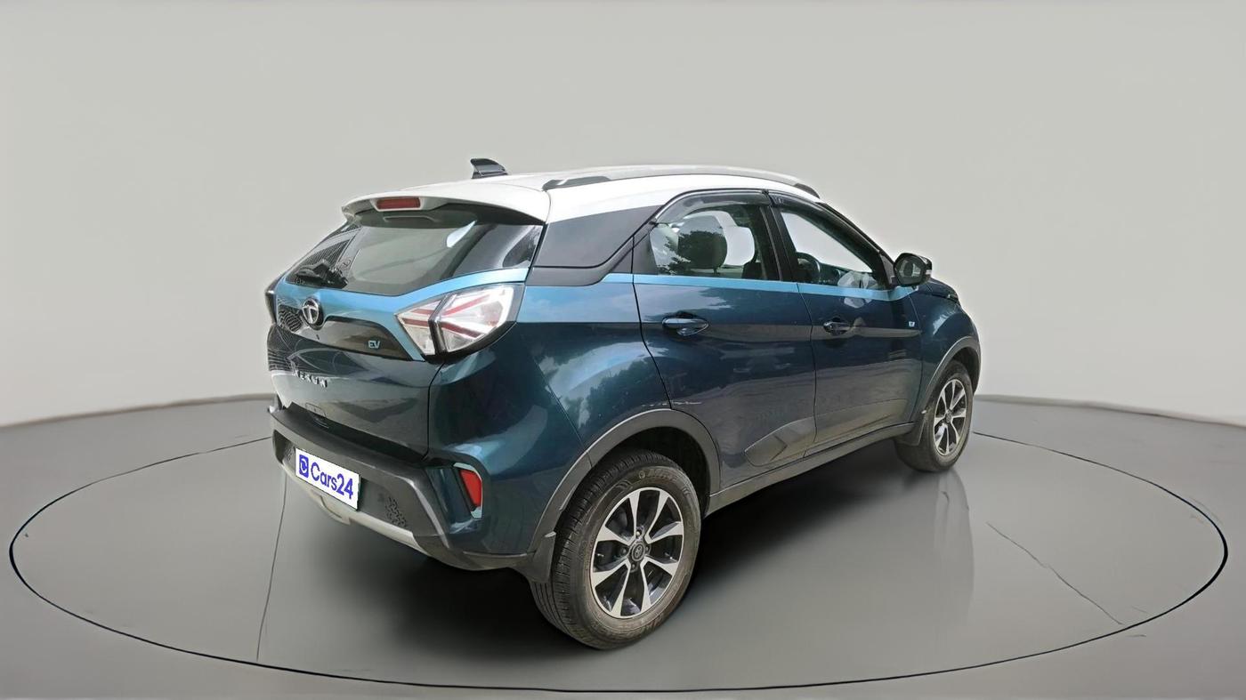 2021 Tata NEXON EV XZ PLUS LUX, Electric, Automatic, 65,325 km, exterior