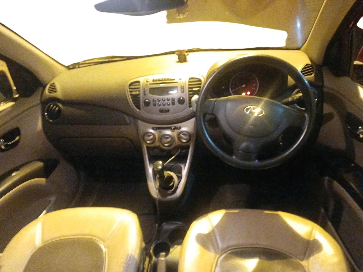 2012 Hyundai i10 SPORTZ 1.2, Petrol, Manual, 67,768 km, interior
