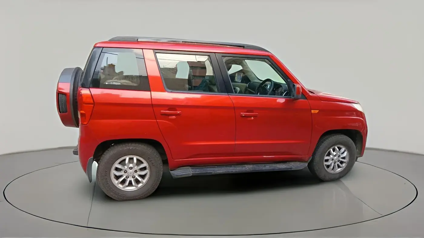 2016 Mahindra TUV300 T8, Diesel, Manual, 96,518 km, exterior