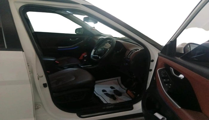 2022 Hyundai ALCAZAR PLATINUM 1.5 MT 7STR, Diesel, Manual, 1,18,526 km, interior