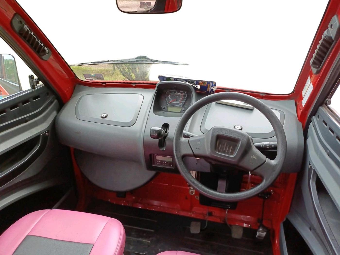 2022 BAJAJ QUTE PETROL, Petrol, Automatic, 34,966 km, interior