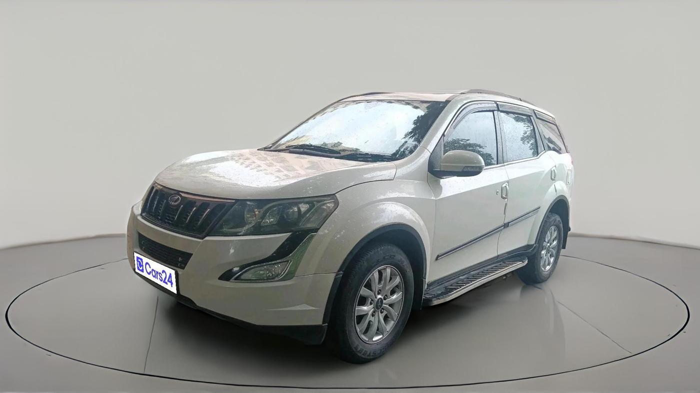 2015 Mahindra XUV500 W10, Diesel, Manual, 1,09,232 km, exterior