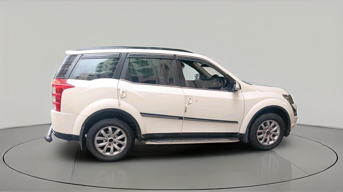 2015 Mahindra XUV500 W10, Diesel, Manual, 1,09,232 km, exterior