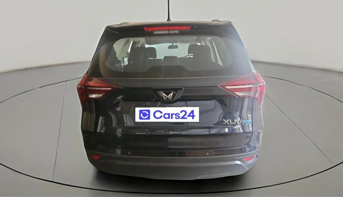 2022 Mahindra XUV700 MX P MT 5 STR, Petrol, Manual, 9,696 km, exterior