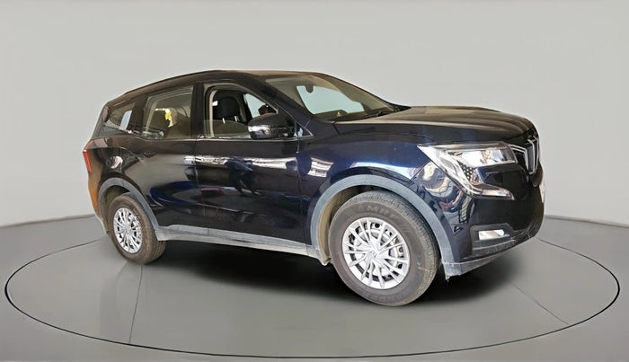 2022 Mahindra XUV700 MX P MT 5 STR, Petrol, Manual, 9,696 km, exterior