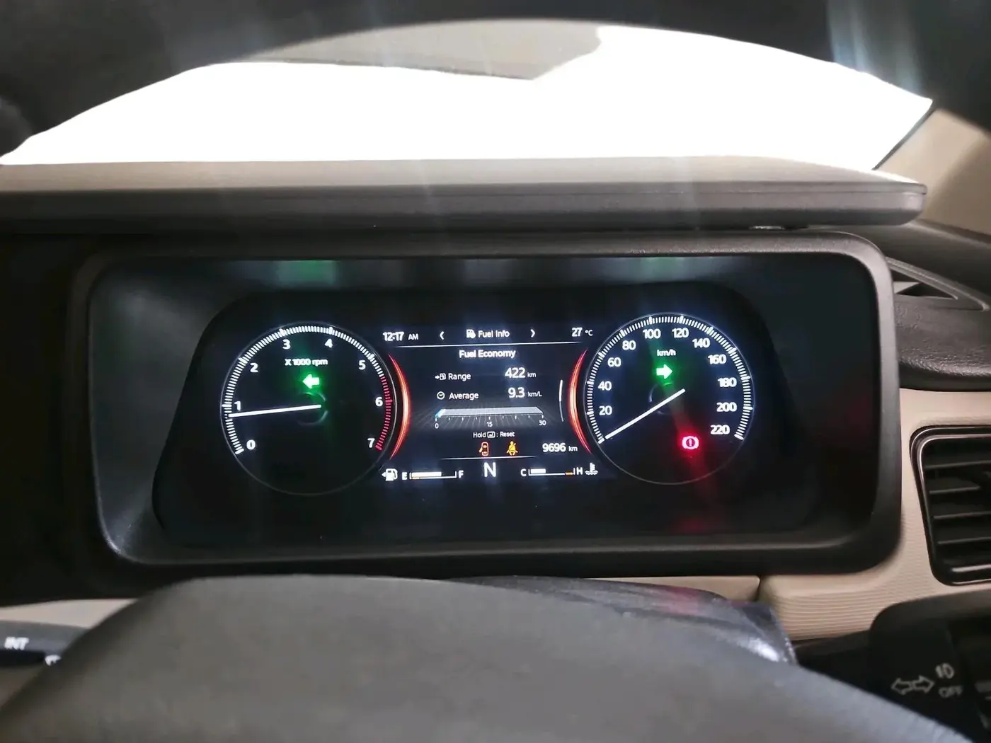 2022 Mahindra XUV700 MX P MT 5 STR, Petrol, Manual, 9,696 km, interior