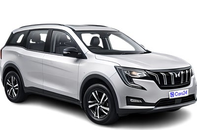 2023 Mahindra XUV700 - SUV - Petrol - Manual - ₹17.90 lakh