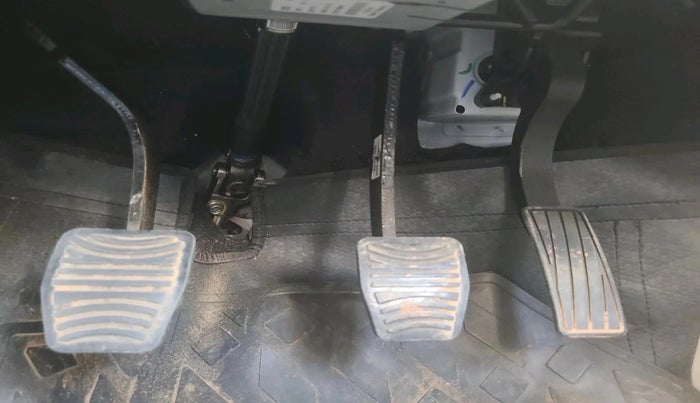 2023 Mahindra XUV300 W4 1.2 PETROL, Petrol, Manual, 22,000 km, interior