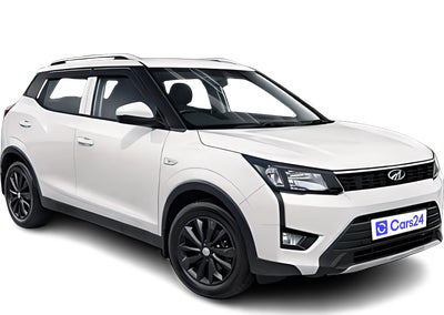 2023 Mahindra XUV300 - SUV - Petrol - Manual - ₹9.10 lakh
