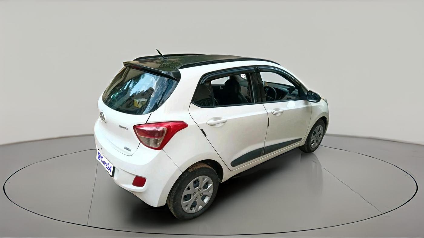 2016 Hyundai Grand i10 SPORTZ 1.2 KAPPA VTVT, Petrol, Manual, 65,816 km, exterior