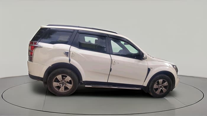 2012 Mahindra XUV500 W8, Diesel, Manual, 1,85,059 km, exterior